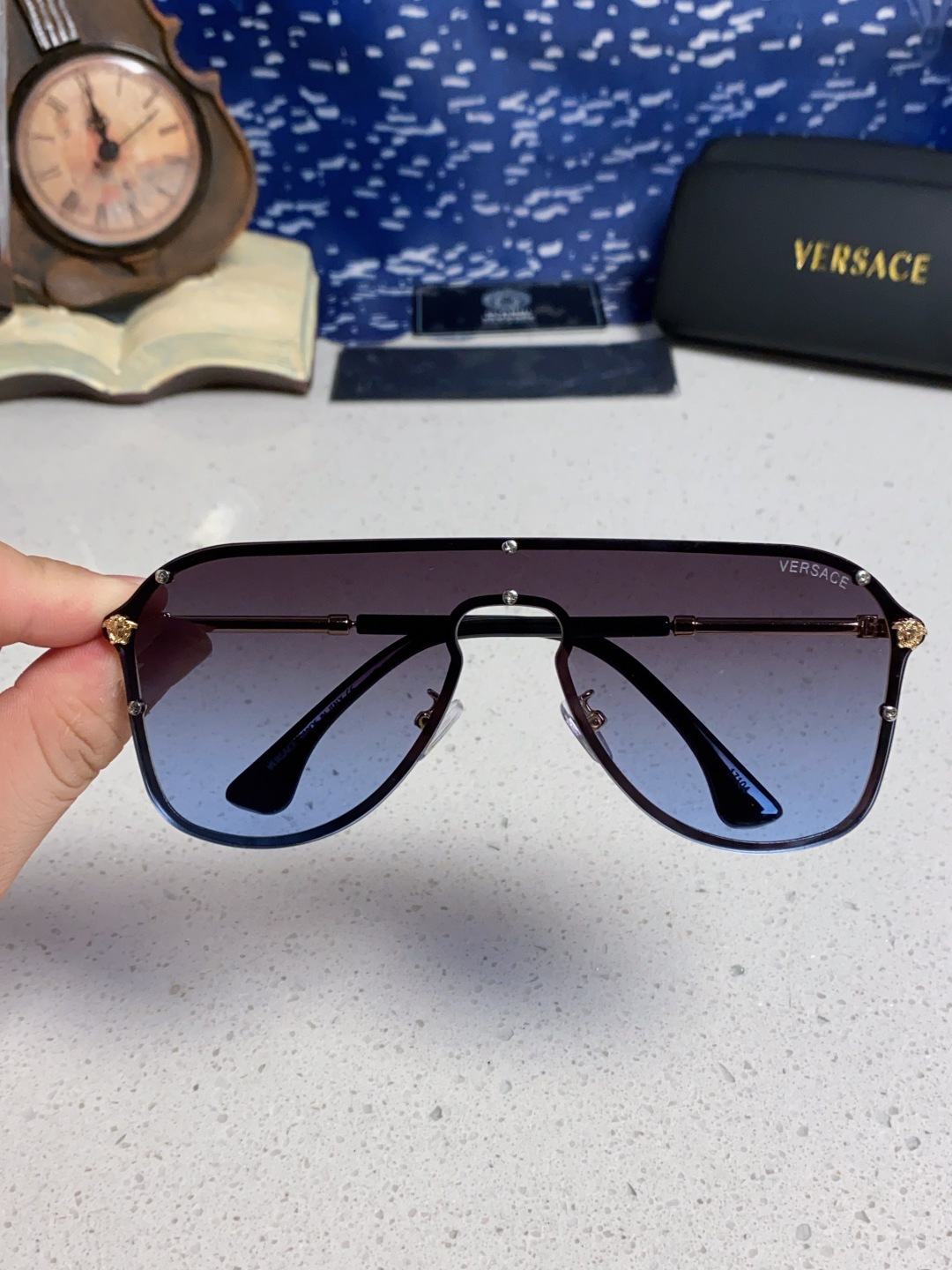 Sunglasses - view 4