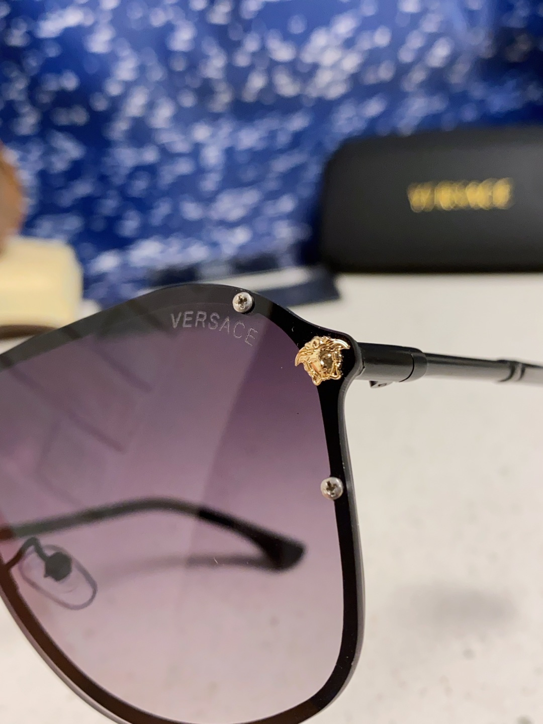 Sunglasses - view 7