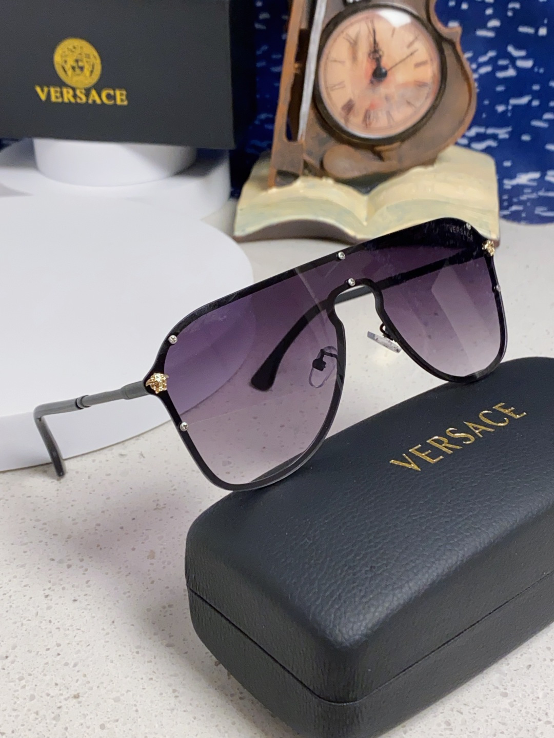 Sunglasses - view 9