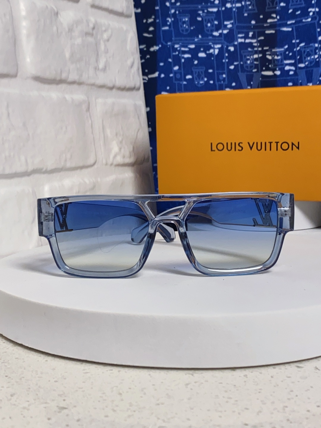 Louis Vuitton Sunglasses - view 2