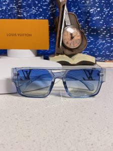 Louis Vuitton Sunglasses - view 9