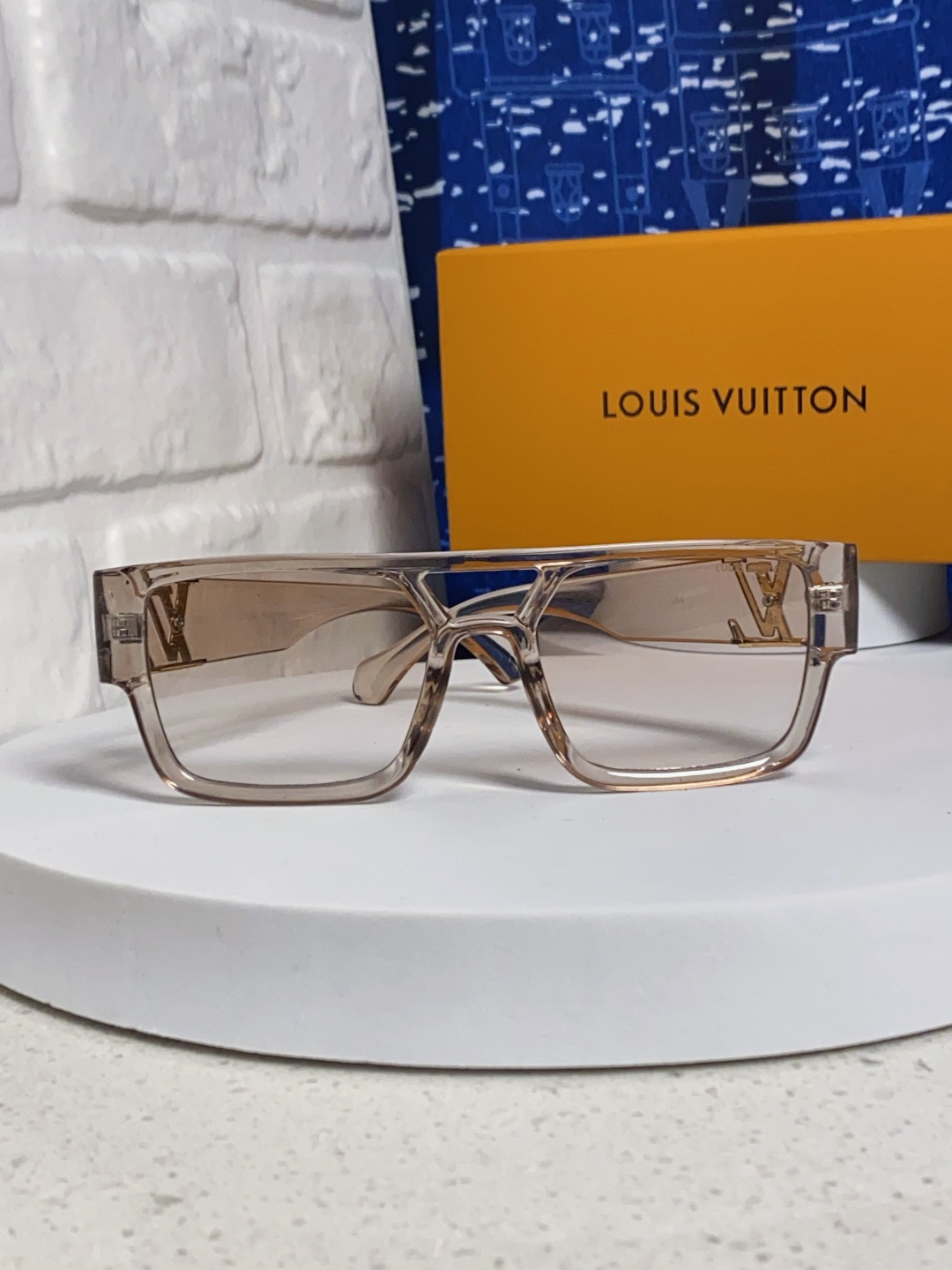 Louis Vuitton Sunglasses - view 2