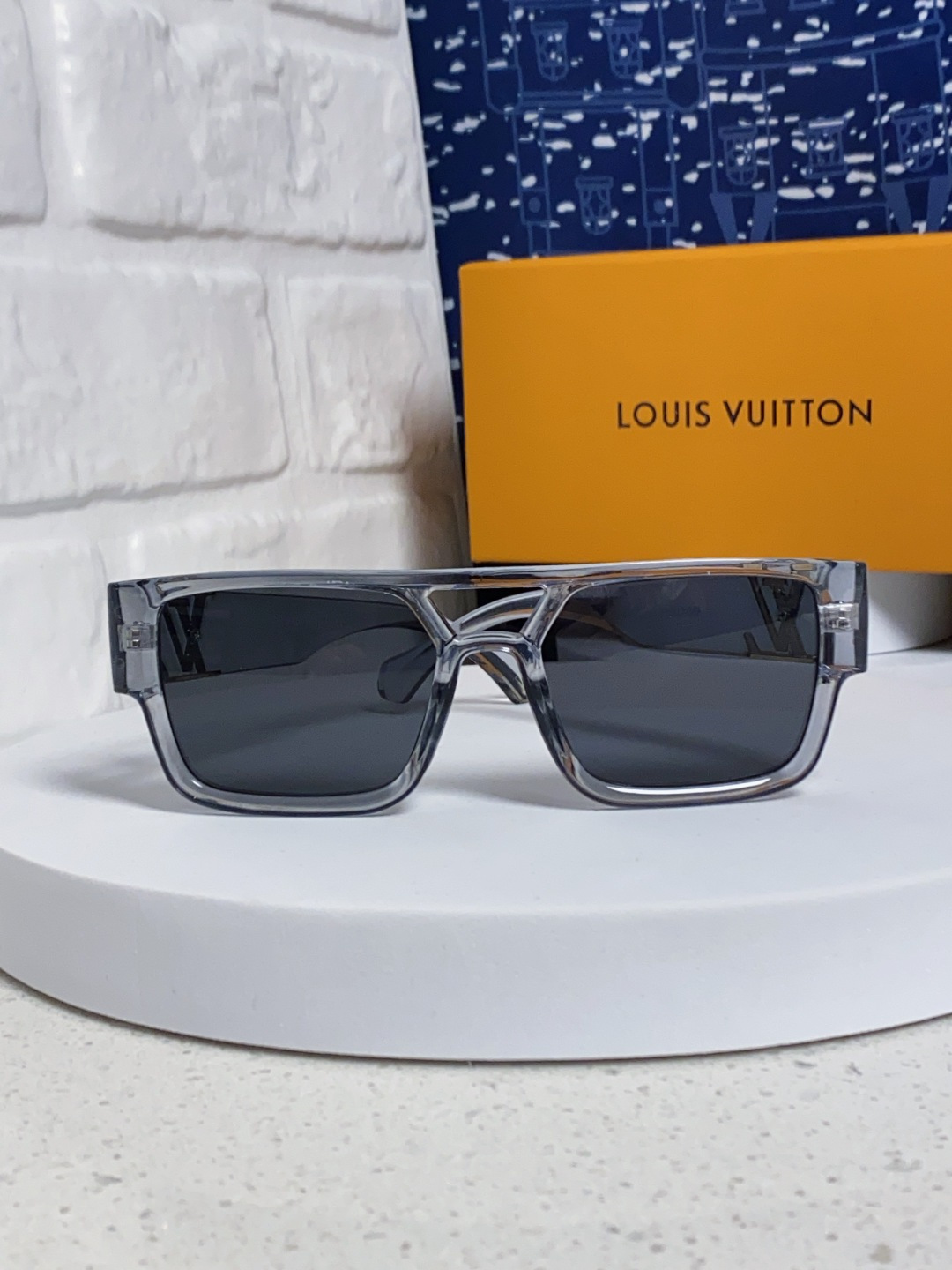 Louis Vuitton Sunglasses - view 2