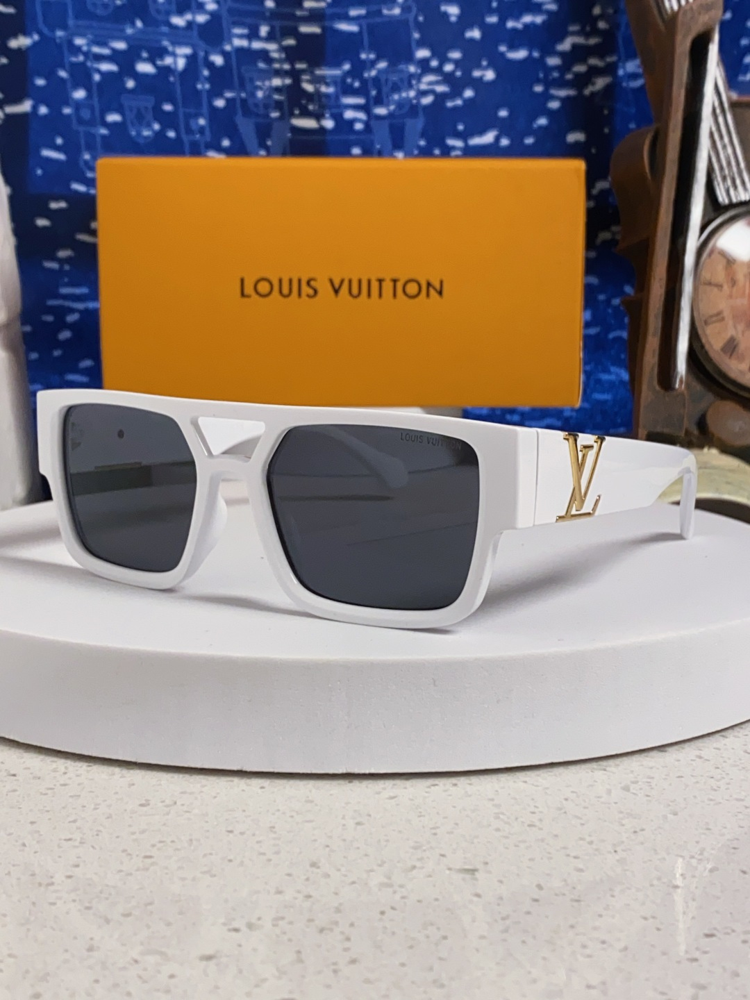 Louis Vuitton Sunglasses - view 1