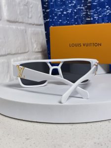 Louis Vuitton Sunglasses - view 3