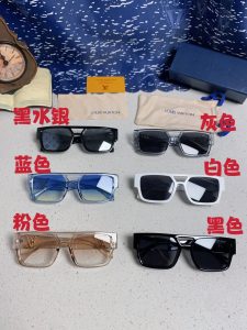 Louis Vuitton Sunglasses - view 12