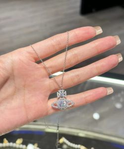Vivienne Westwood Necklace - view 6