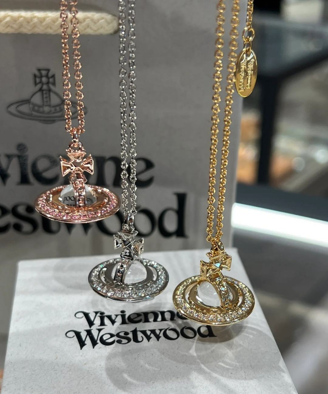 Vivienne Westwood Necklace - view 7