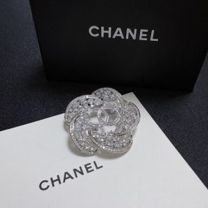 Brooch - view 3
