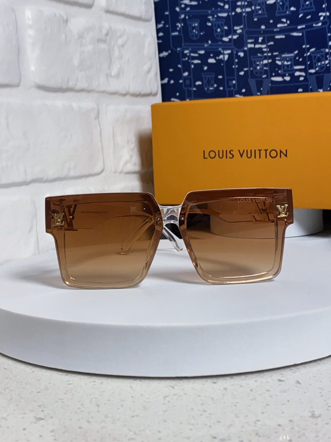 Louis Vuitton Sunglasses - view 2