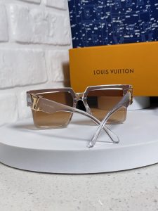 Louis Vuitton Sunglasses - view 3