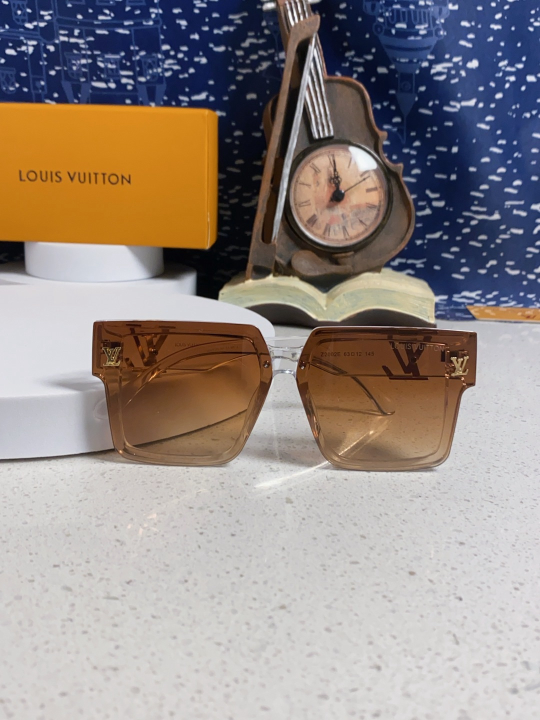 Louis Vuitton Sunglasses - view 9