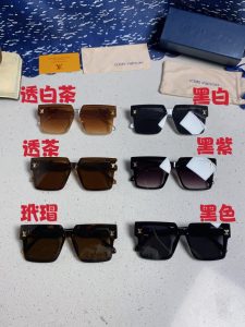 Louis Vuitton Sunglasses - view 12