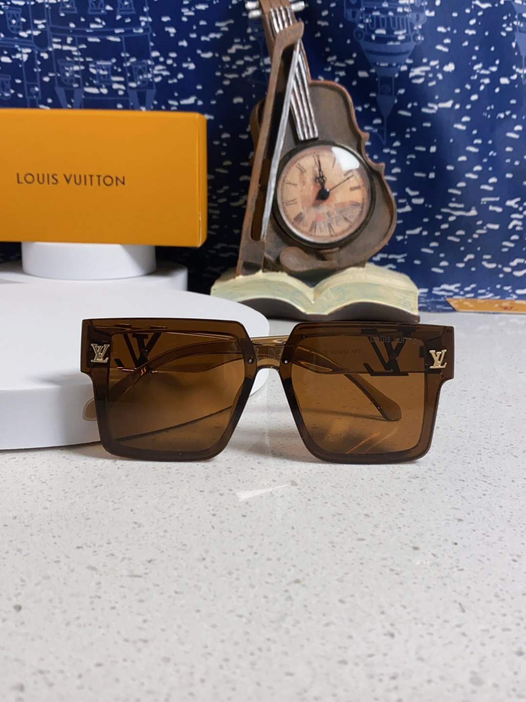 Louis Vuitton Sunglasses - view 9