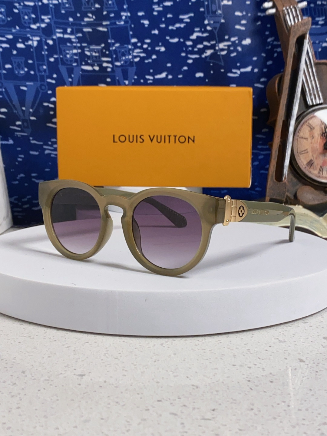 Louis Vuitton Sunglasses - view 1