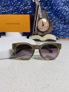 Louis Vuitton Sunglasses - view 9