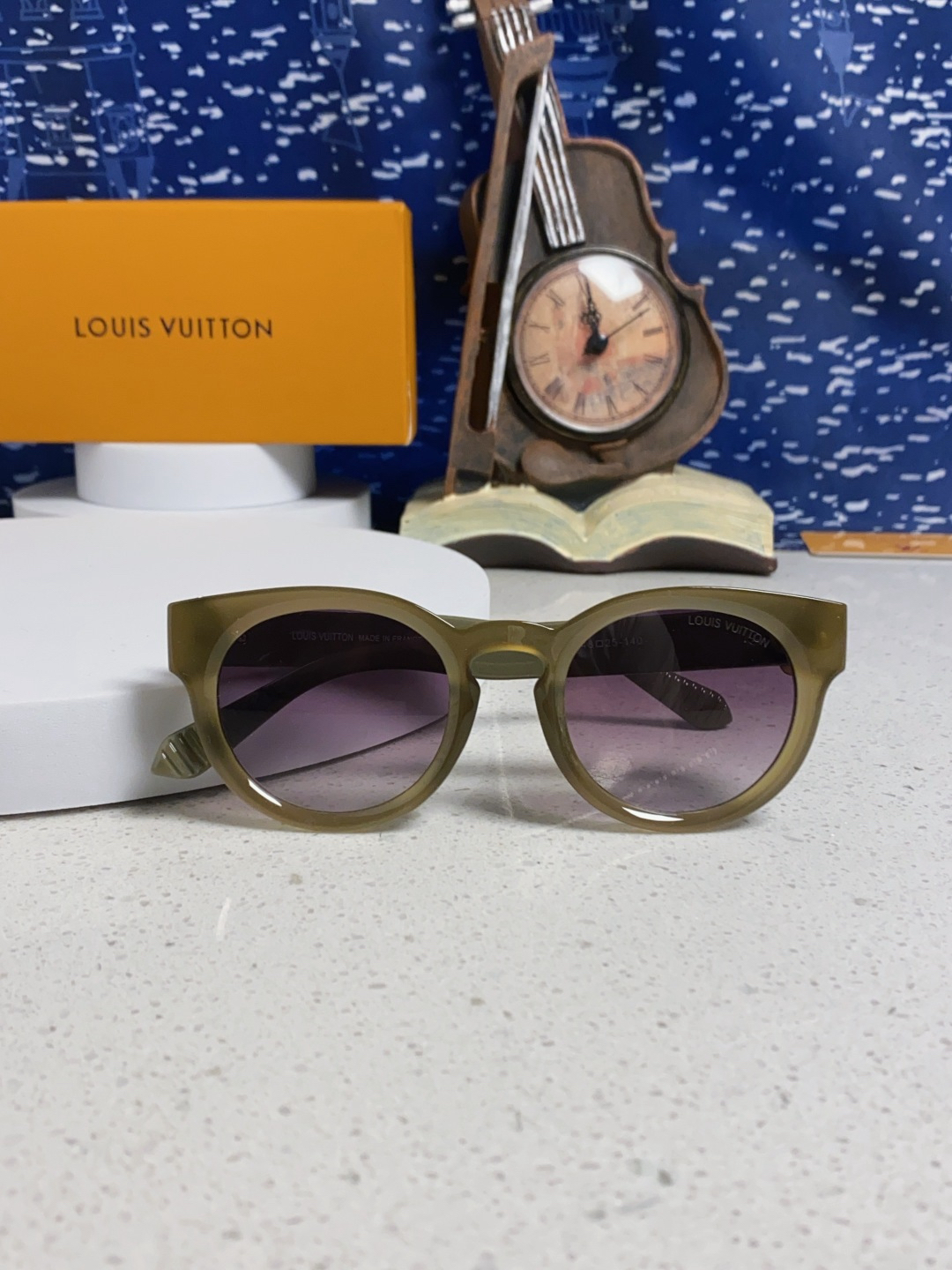 Louis Vuitton Sunglasses - view 9