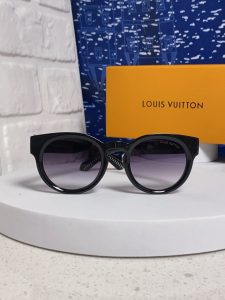 Louis Vuitton Sunglasses - view 2