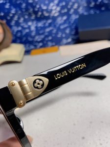 Louis Vuitton Sunglasses - view 7