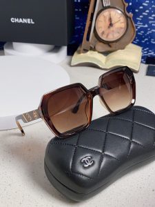 Chanel Sunglasses - view 10