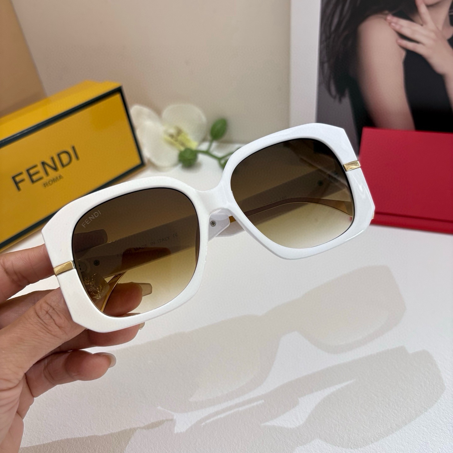 Fendi Sunglasses - view 4
