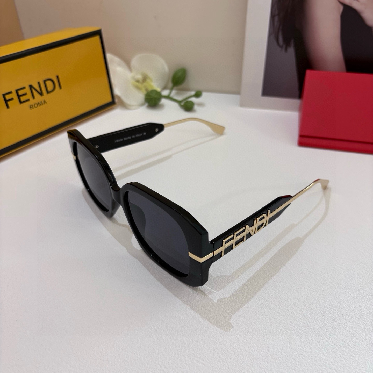 Fendi Sunglasses - view 3