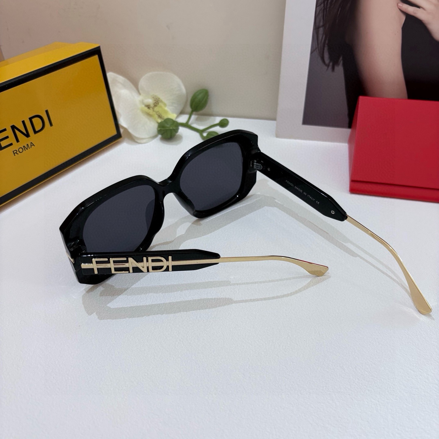 Fendi Sunglasses - view 4