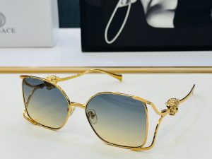 Gucci Sunglasses - view 4