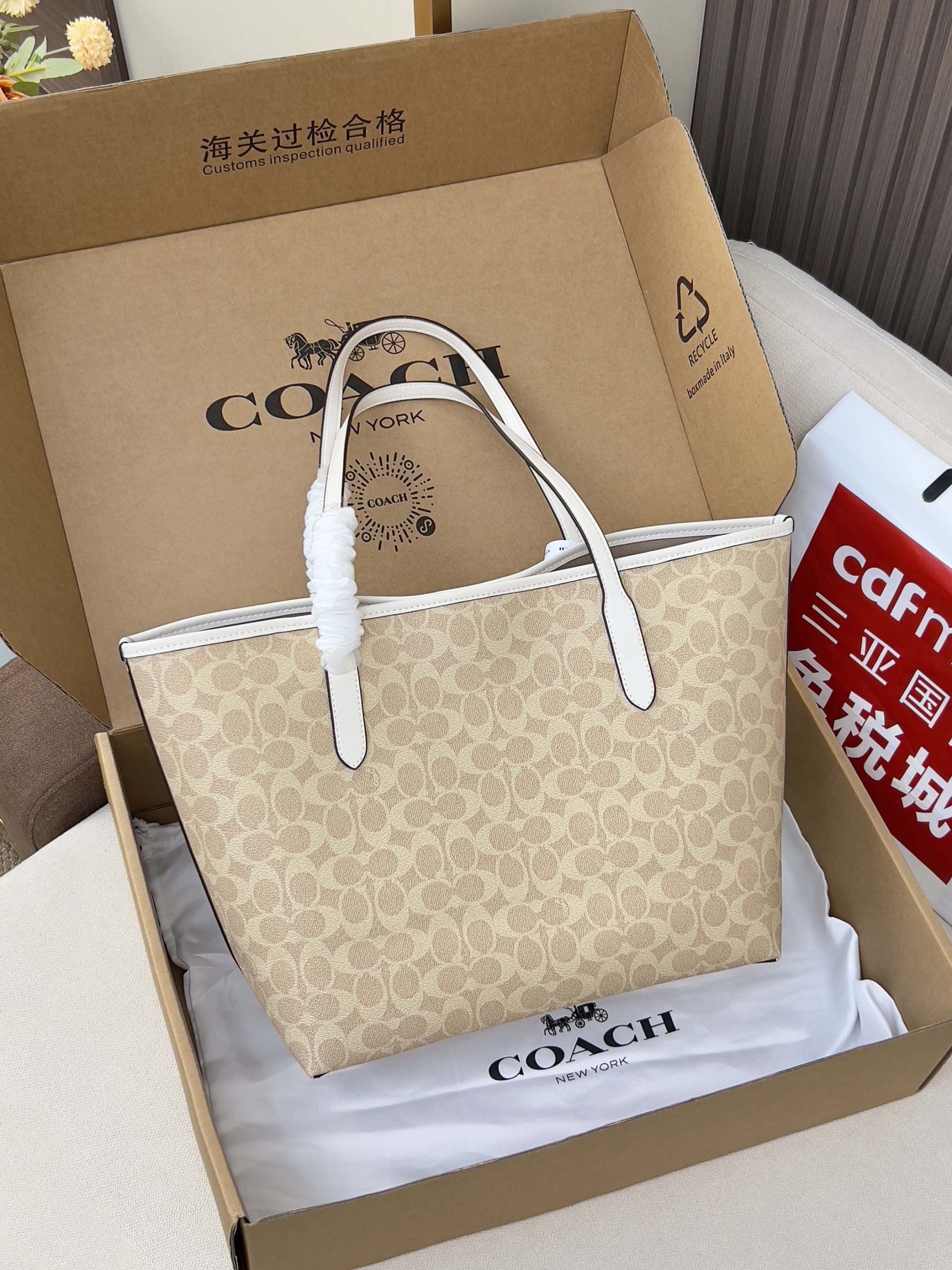 Coach Tote Bag - view 2