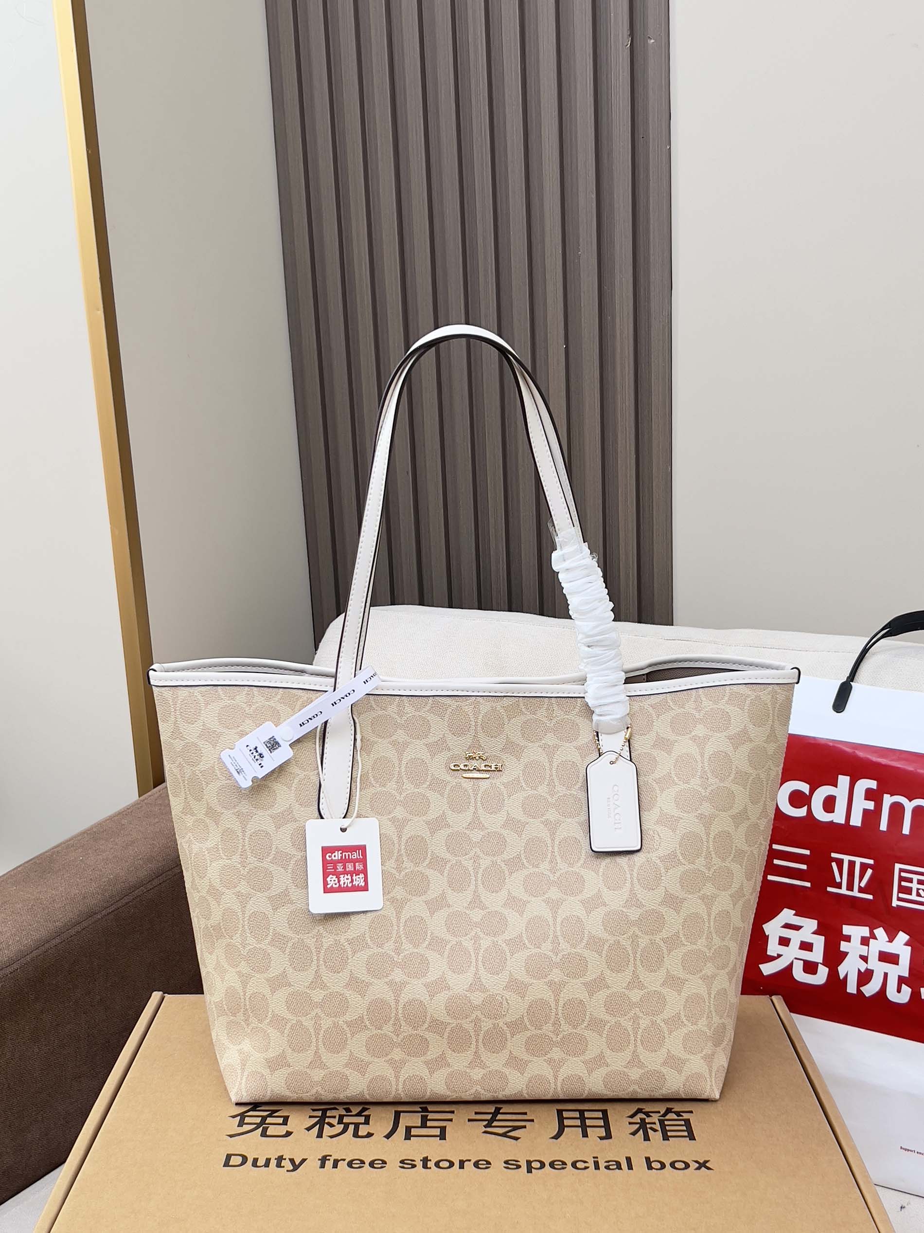 Coach Tote Bag - view 4