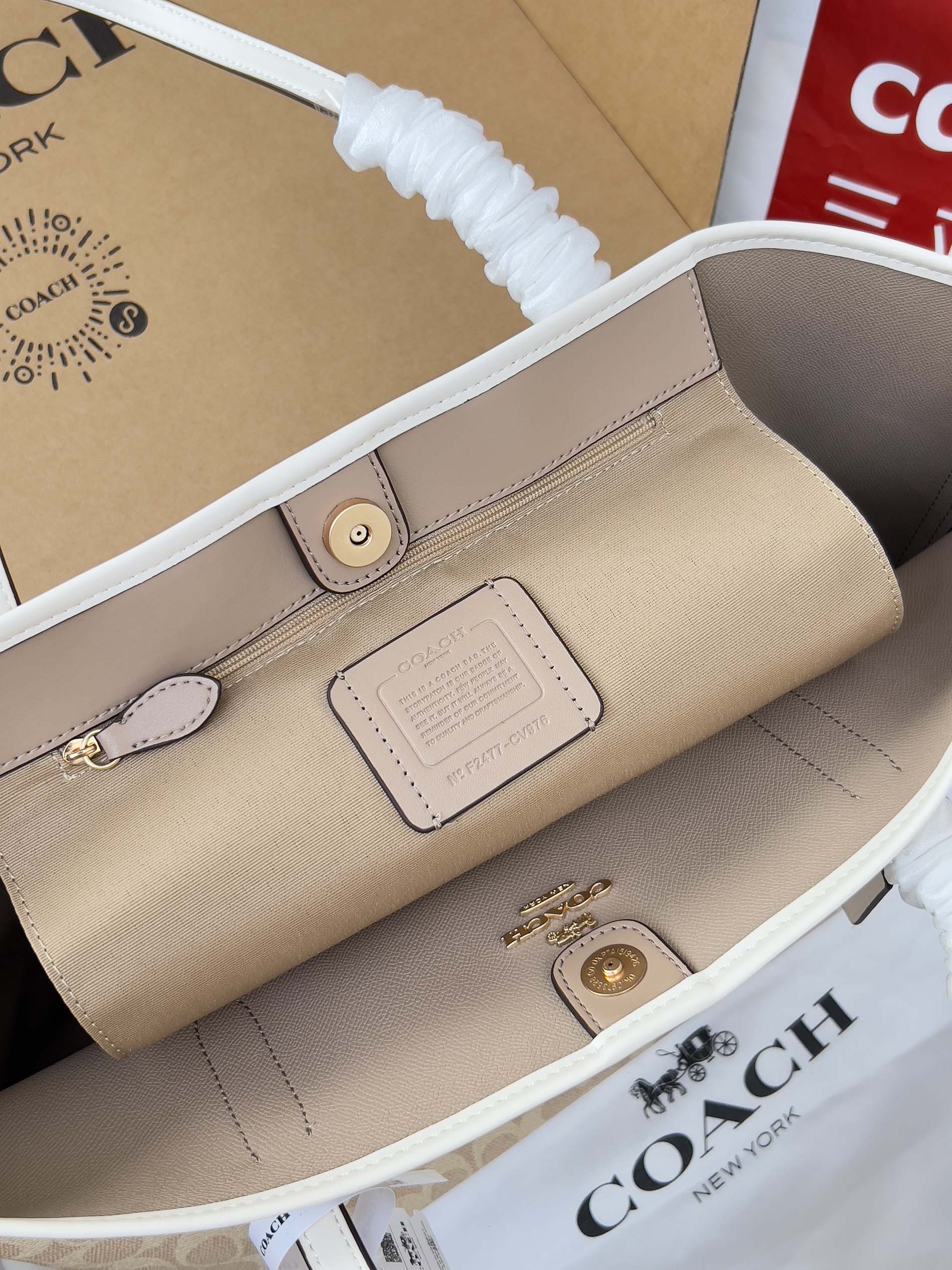 Coach Tote Bag - view 6