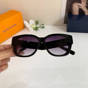 Louis Vuitton Sunglasses - view 3