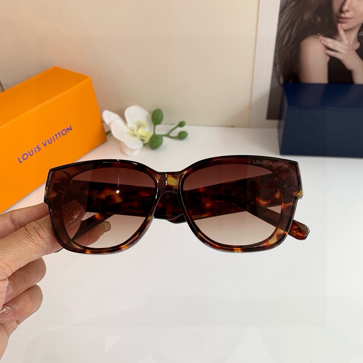 Louis Vuitton Sunglasses - view 3