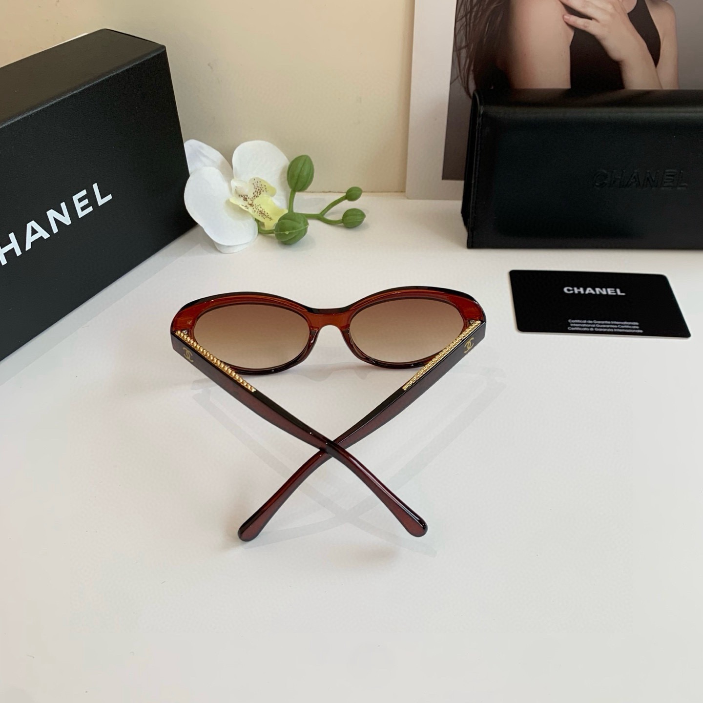Sunglasses - view 7