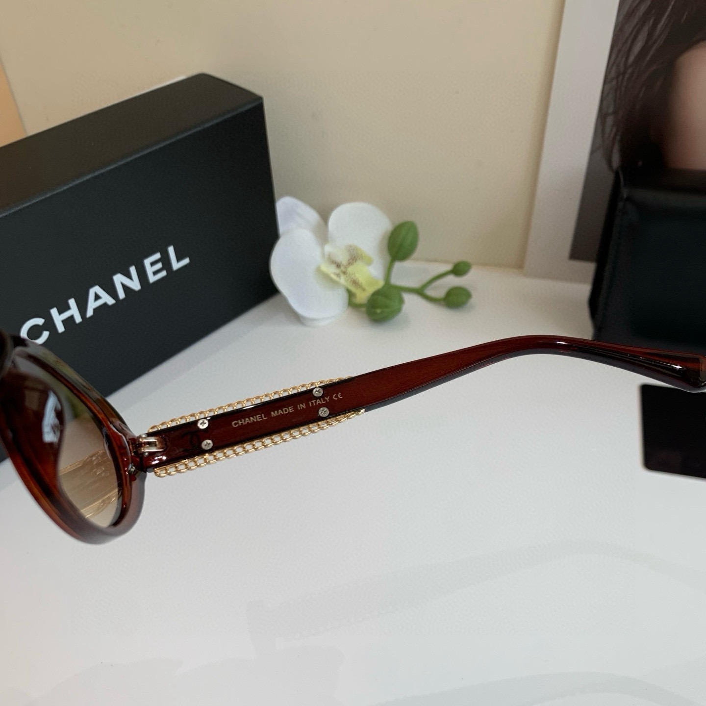 Sunglasses - view 8