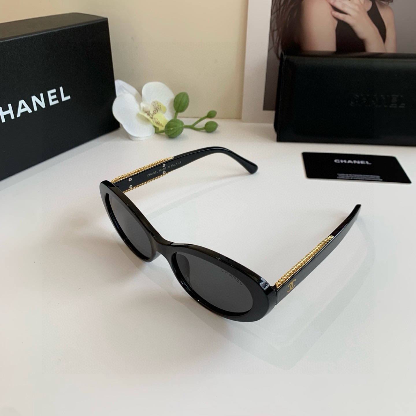 Sunglasses - view 3