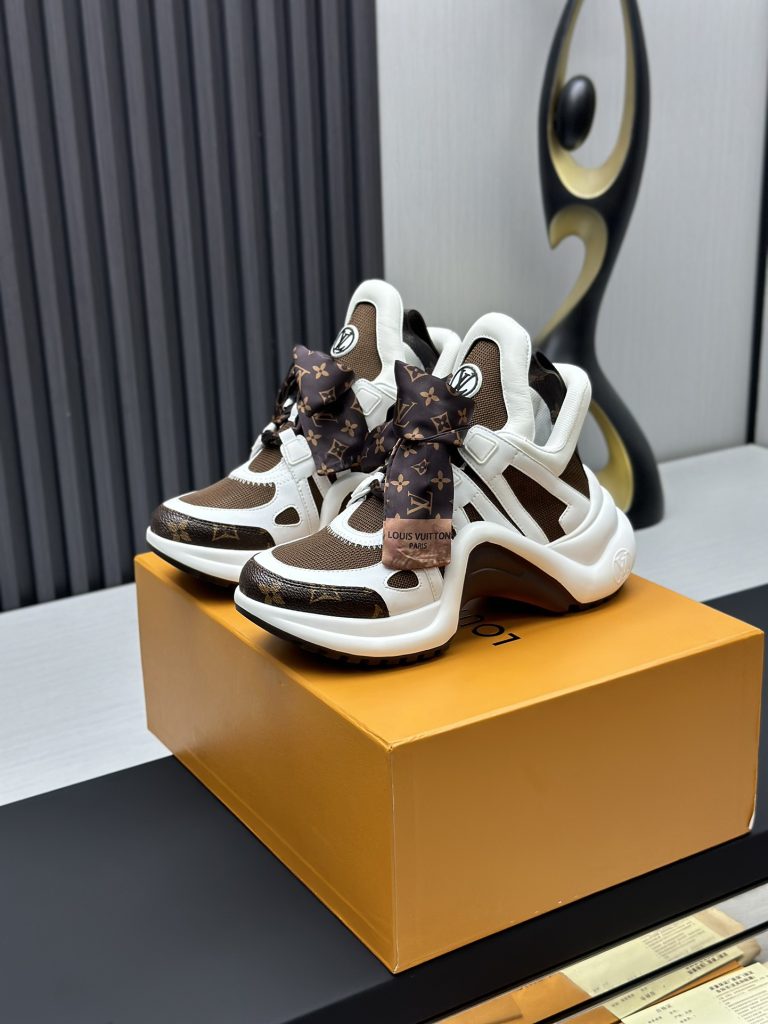 Sneakers - view 1