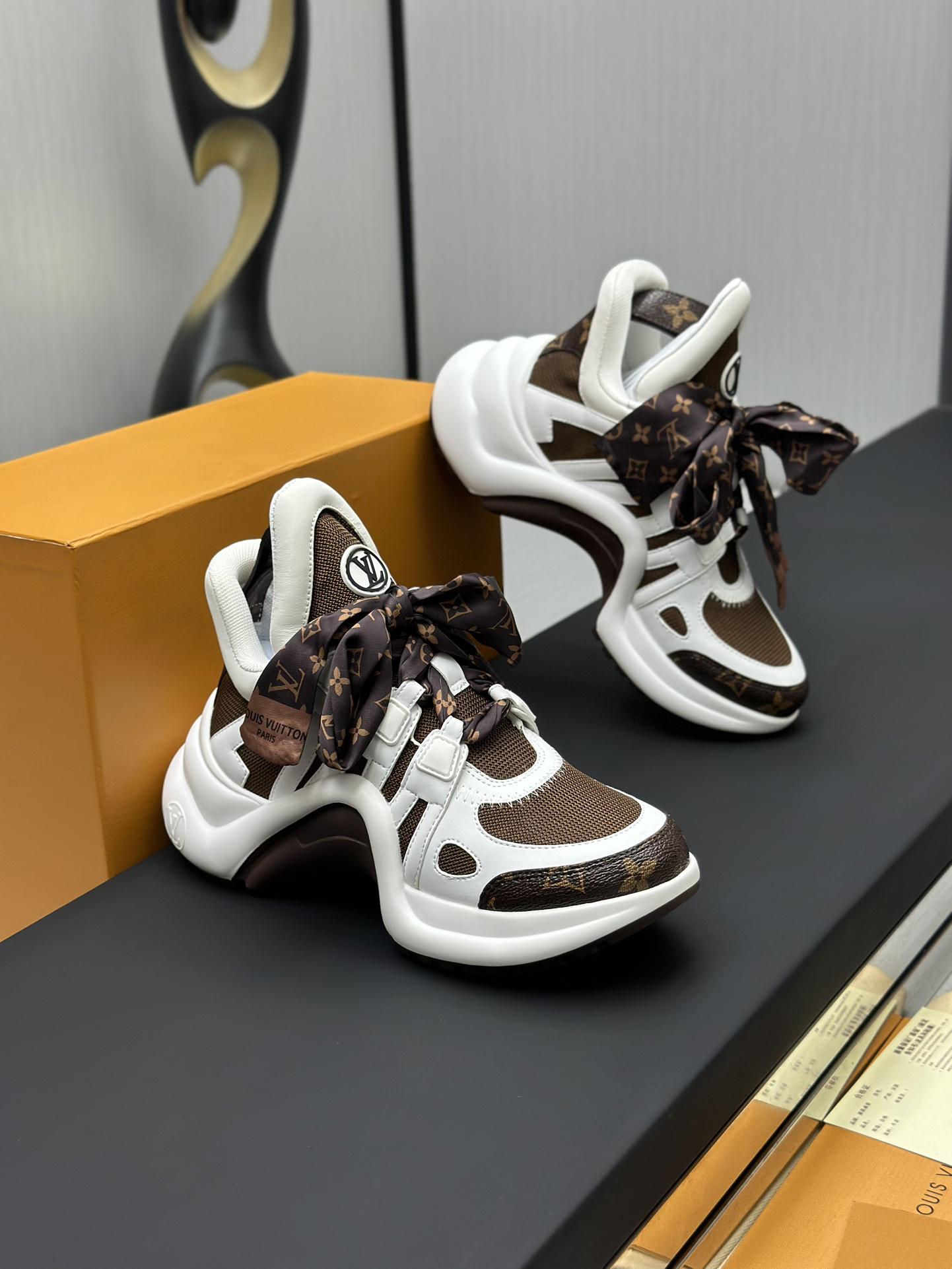 Sneakers - view 3