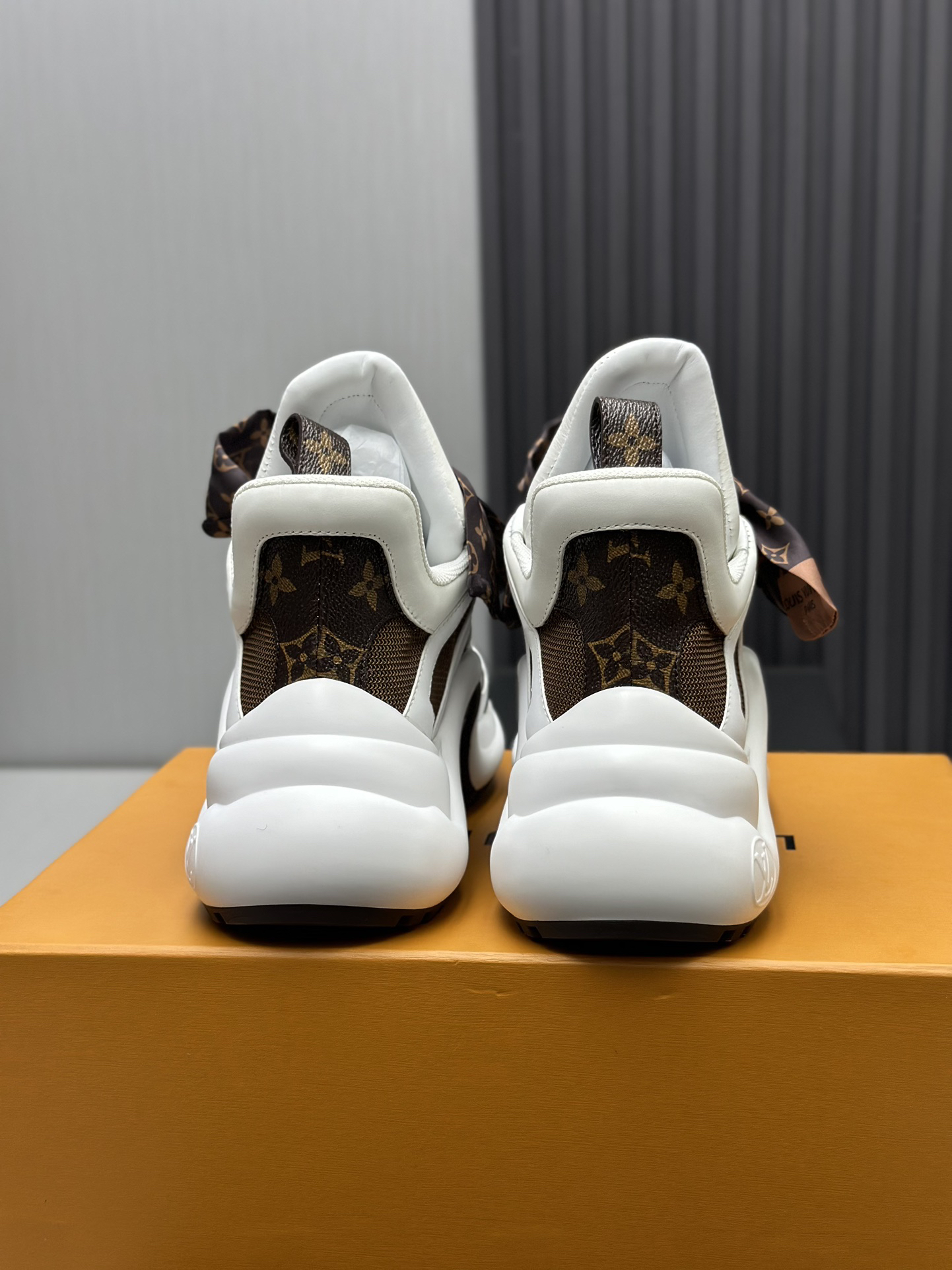Sneakers - view 7