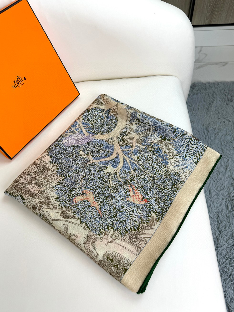 Hermès Scarf - view 3