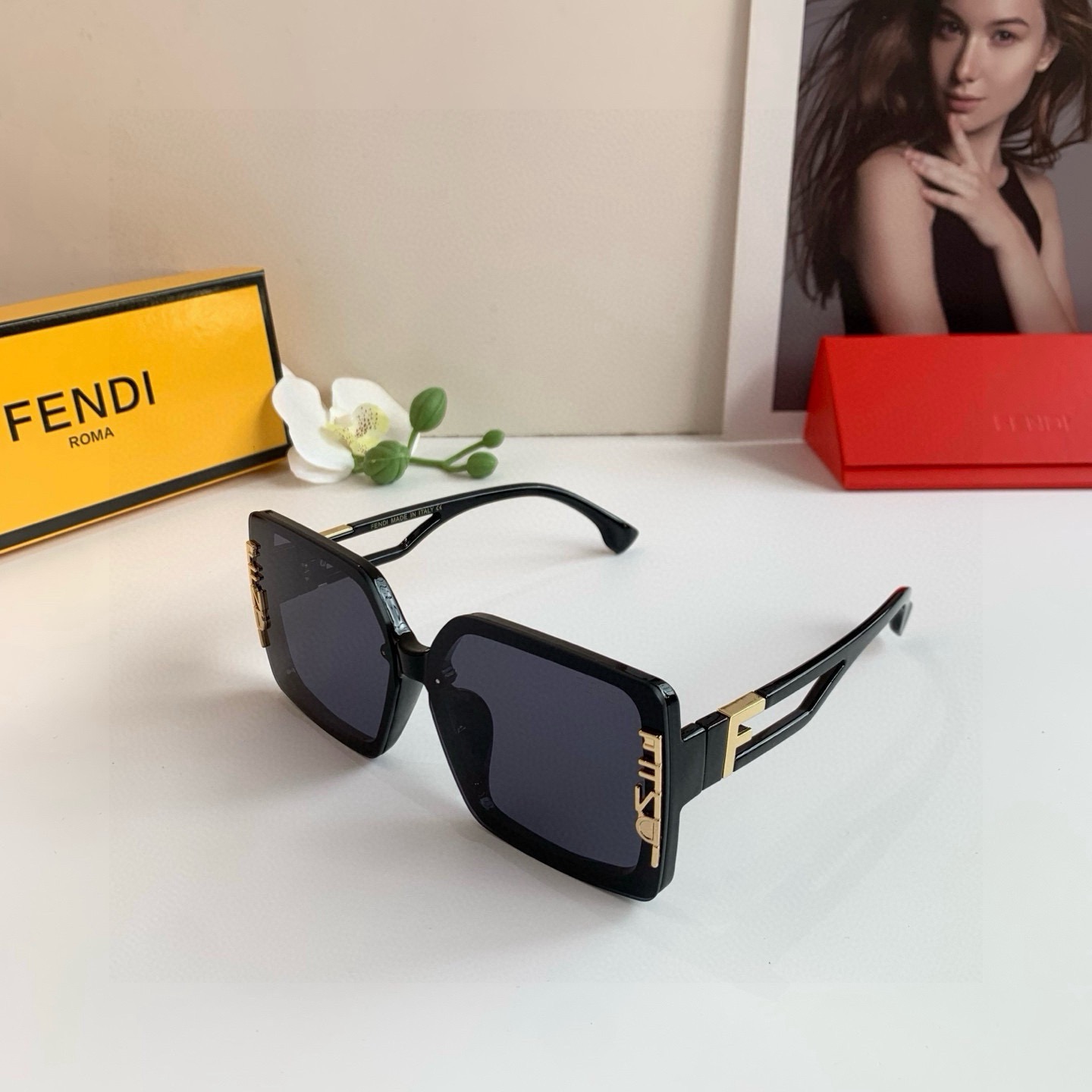 Fendi Sunglasses - view 2