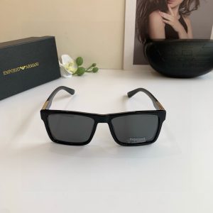 Sunglasses - view 4