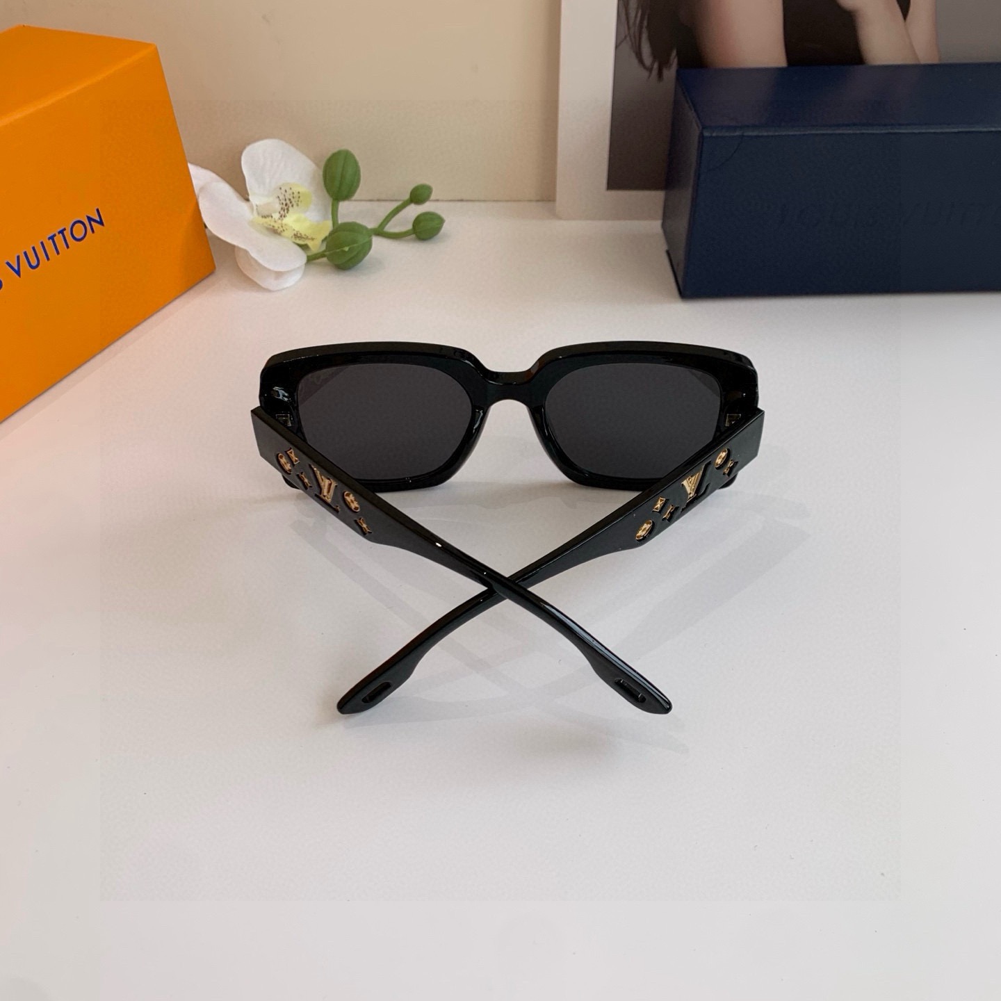 Louis Vuitton Sunglasses - view 7