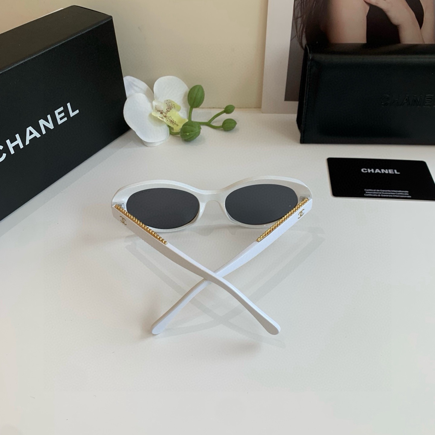 Sunglasses - view 6
