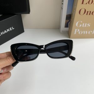 Sunglasses - view 5