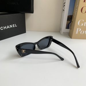Sunglasses - view 6
