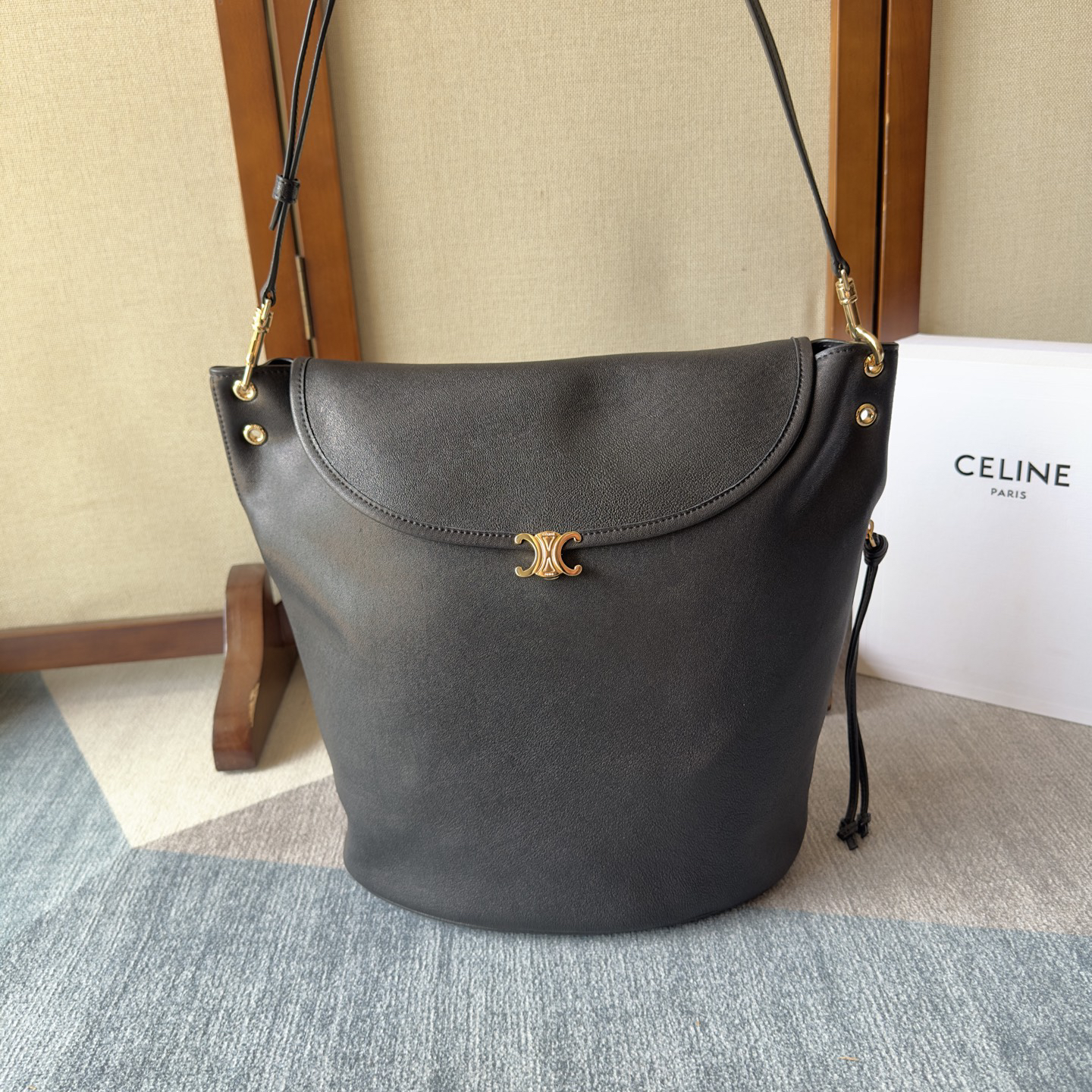 Handbag - view 1