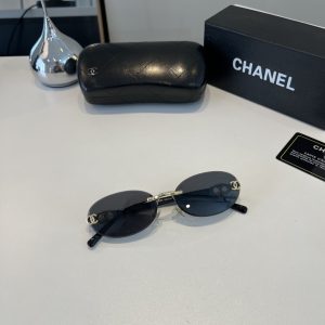 Sunglasses - view 4