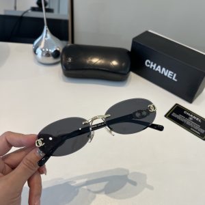 Sunglasses - view 5