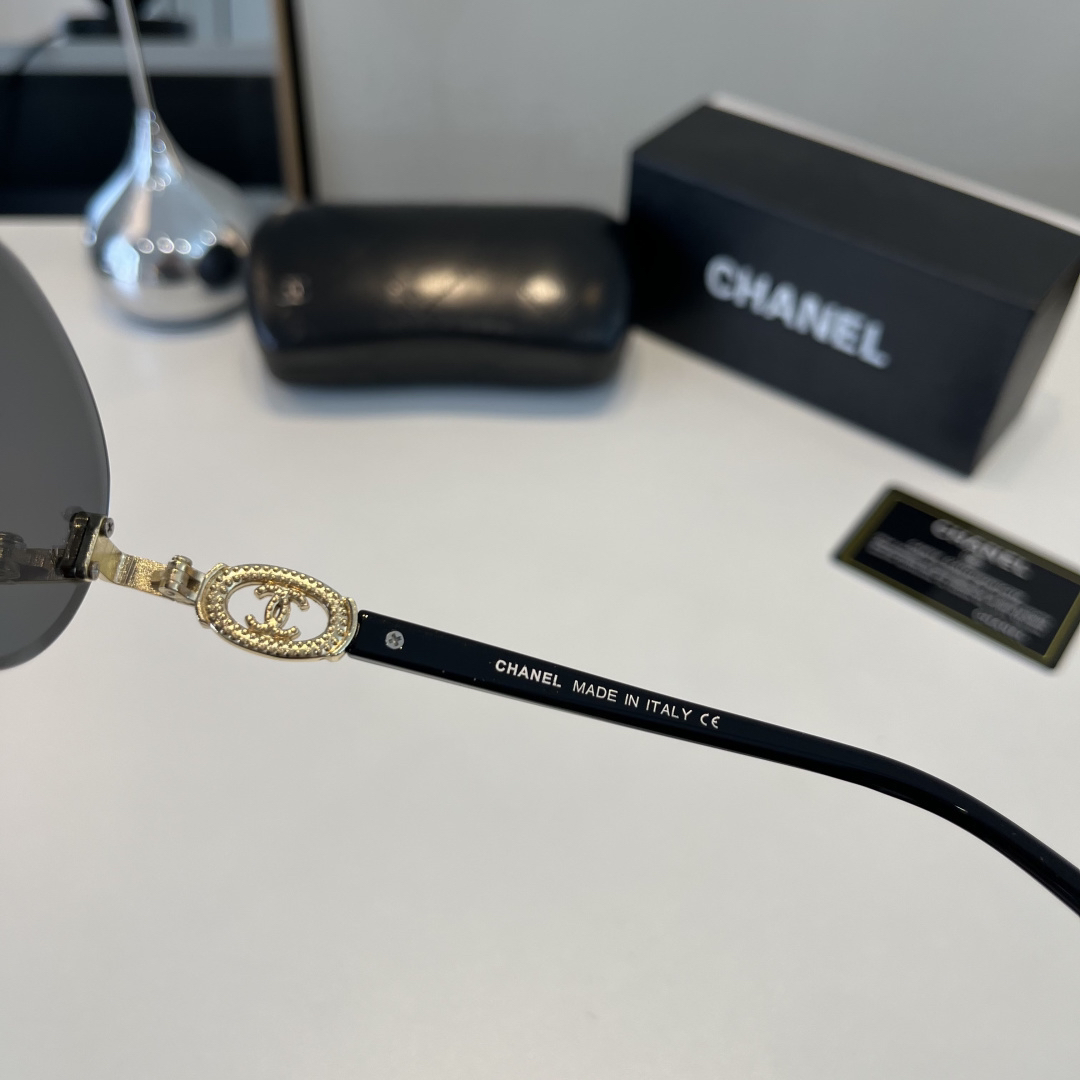 Sunglasses - view 11